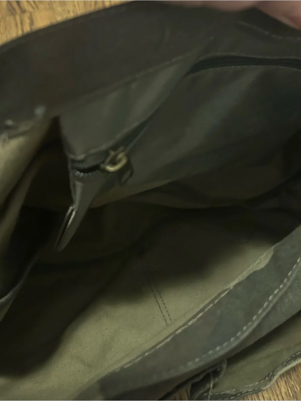 Source Unknown Camouflage Messenger Bag - Green and Black